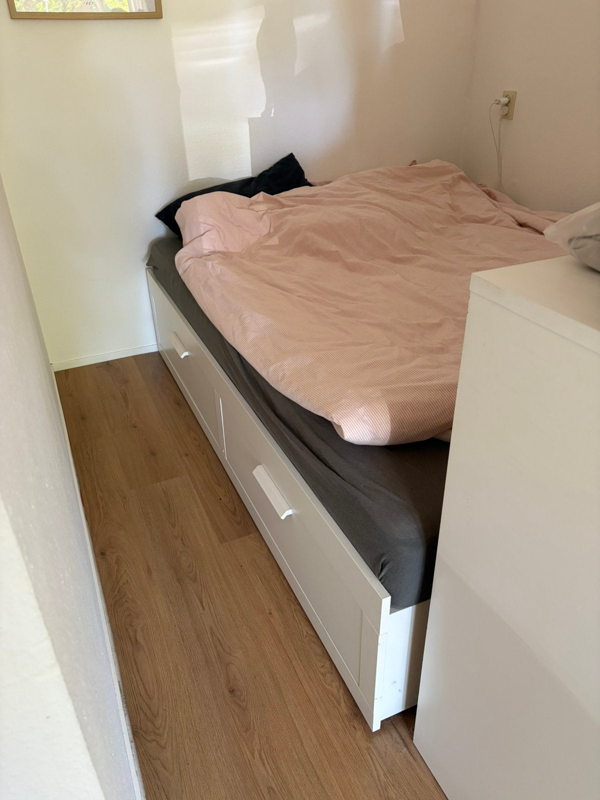 Ikea BRIMNES uitschuifbed, Huis en Inrichting, Slaapkamer | Bedden, Ophalen, Gebruikt, Wit, Tweepersoons