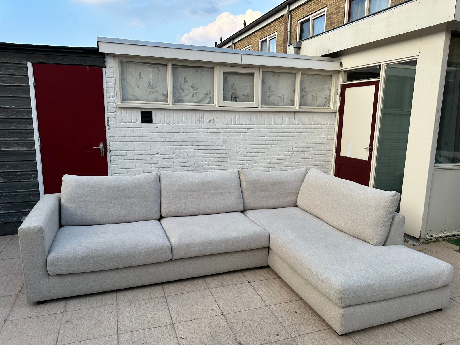 Mooie & Nette hoekbank - 328 x 217 cm - bezorgen mogelijk, Huis en Inrichting, Banken | Complete zithoeken, Ophalen, Zo goed als nieuw