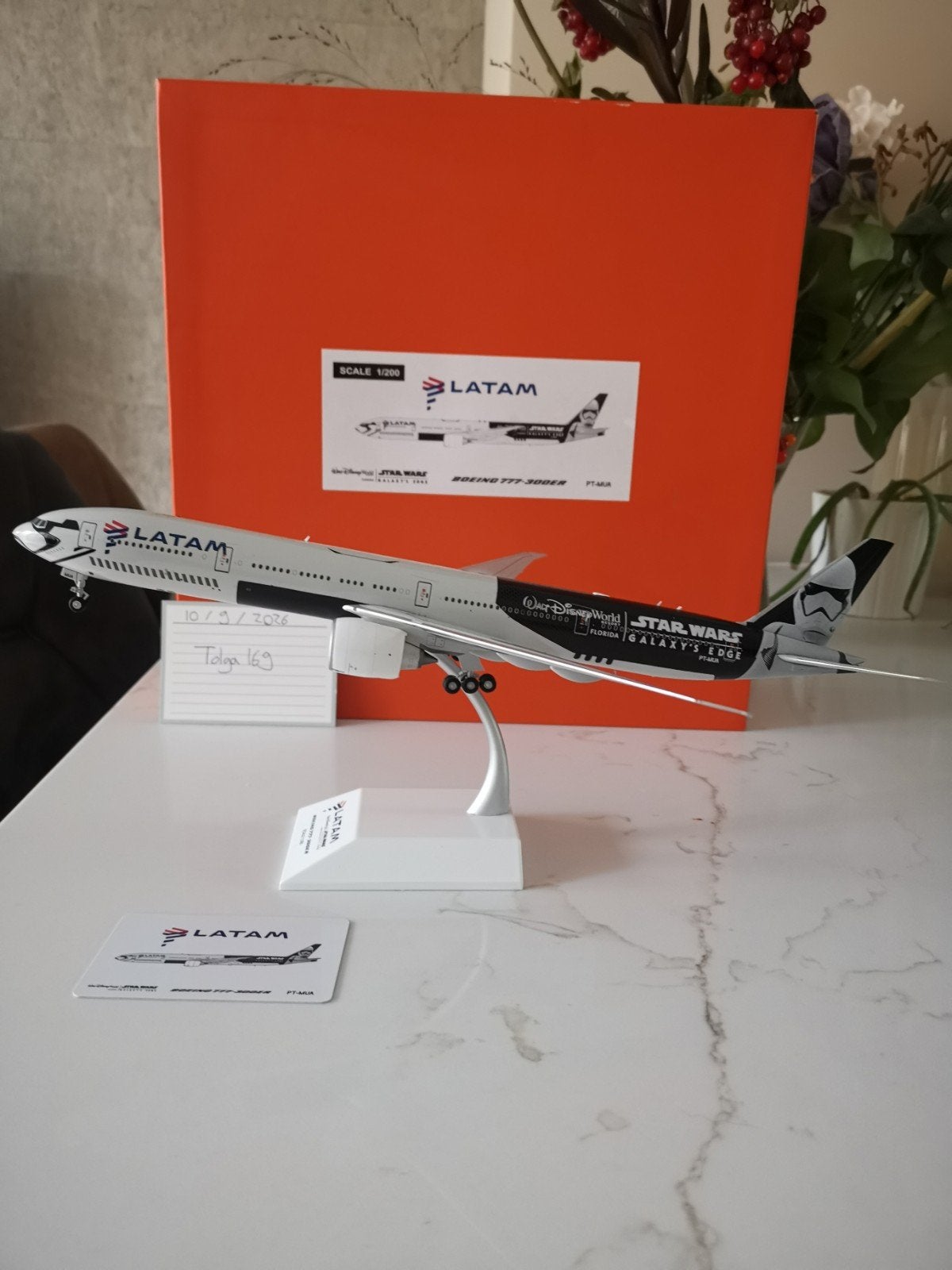 Latam B777-300ER Star Wars 1:200 JC Wings EW277W003 PT-MUA, Overige merken, 1:200 of kleiner, Nieuw, Ophalen of Verzenden
