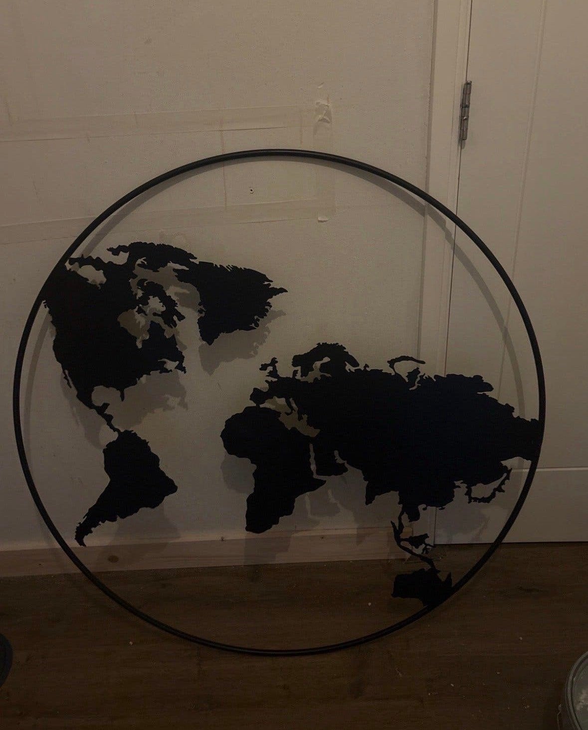 Metalen Wereldkaart Wanddecoratie - Zwart, Metaal, Wandsculptuur, Zwart, Ophalen of Verzenden