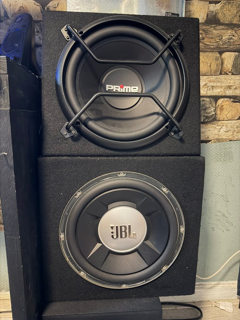 JBL en Caliber Subwoofer auto, Ophalen