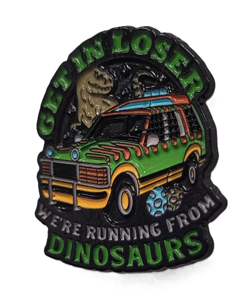 Get in loser running from Dinosaurs metalen pin speldje pins, Info@deconoord.nl, Deco Noord, Nieuw, Ophalen of Verzenden