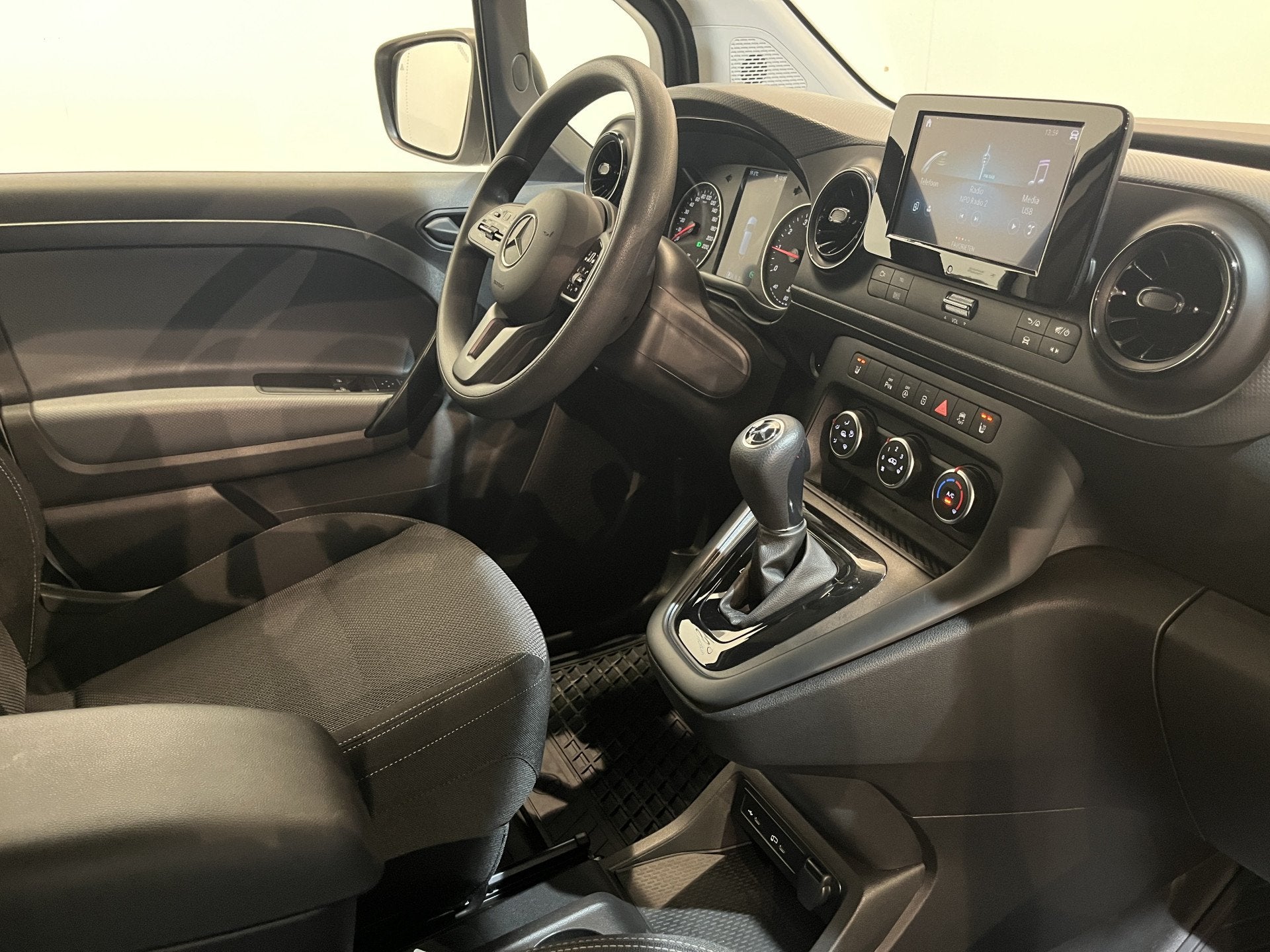 Mercedes-Benz Citan 113 L2 Pro Automaat Benzine / Euro 6 / A, Gebruikt, 4 cilinders, Met garantie (alle), Mercedes-Benz