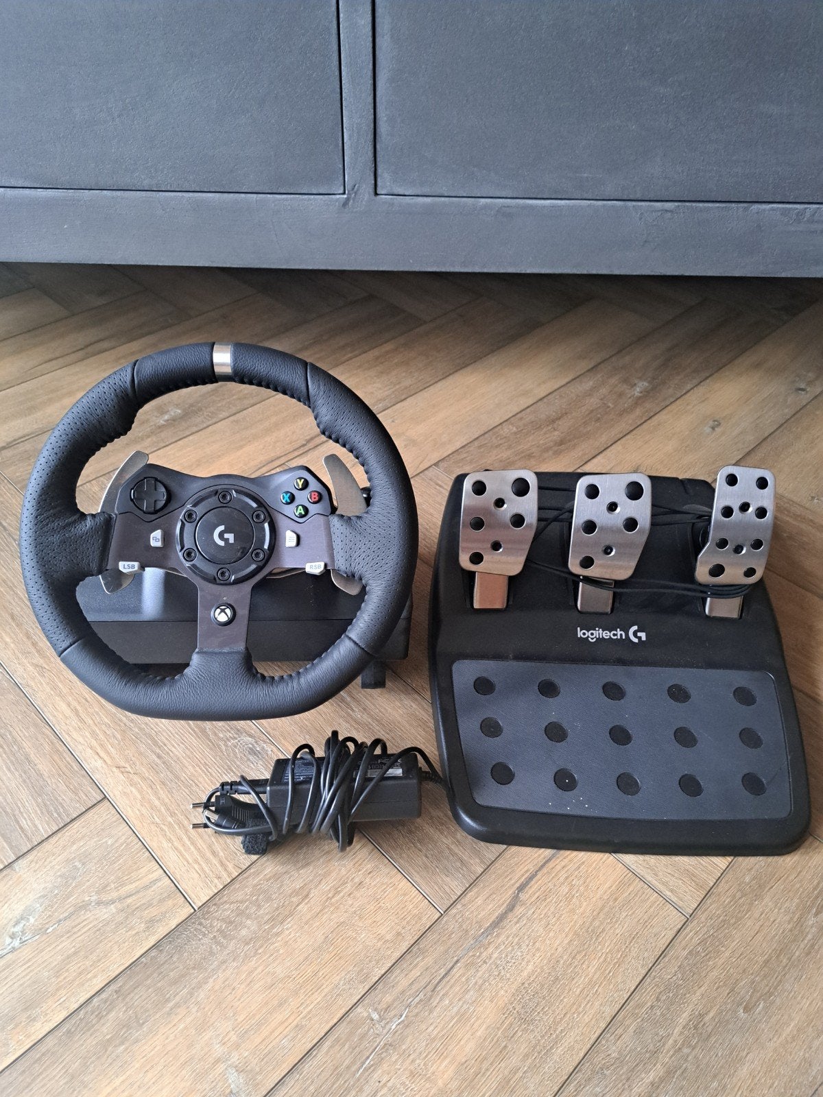 Logitech G920 Driving Force Racing Stuur met Pedalen X-BOX, Spelcomputers en Games, Racestuur, Gebruikt, Xbox, Force feedback