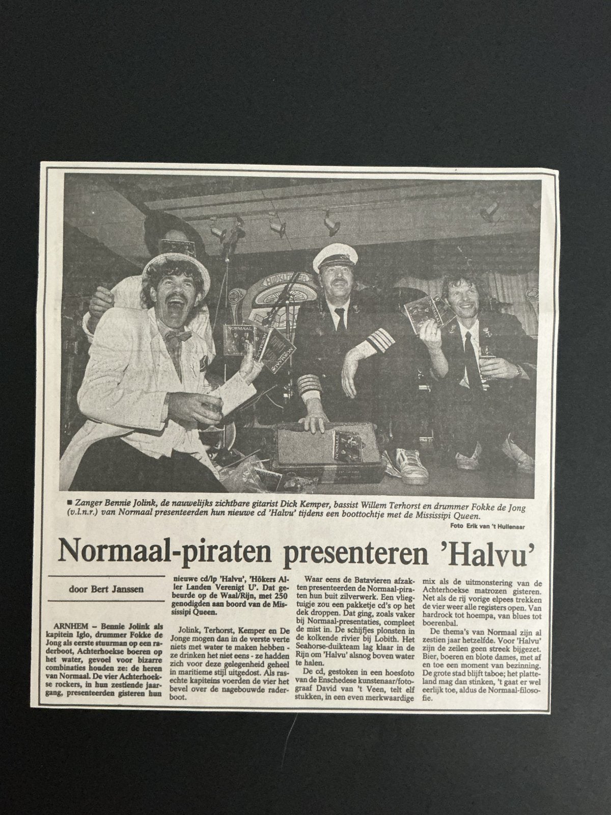 Krantenartikel Normaal piraten presenteren Halvu mei 1991, Ophalen of Verzenden, Knipsel(s)