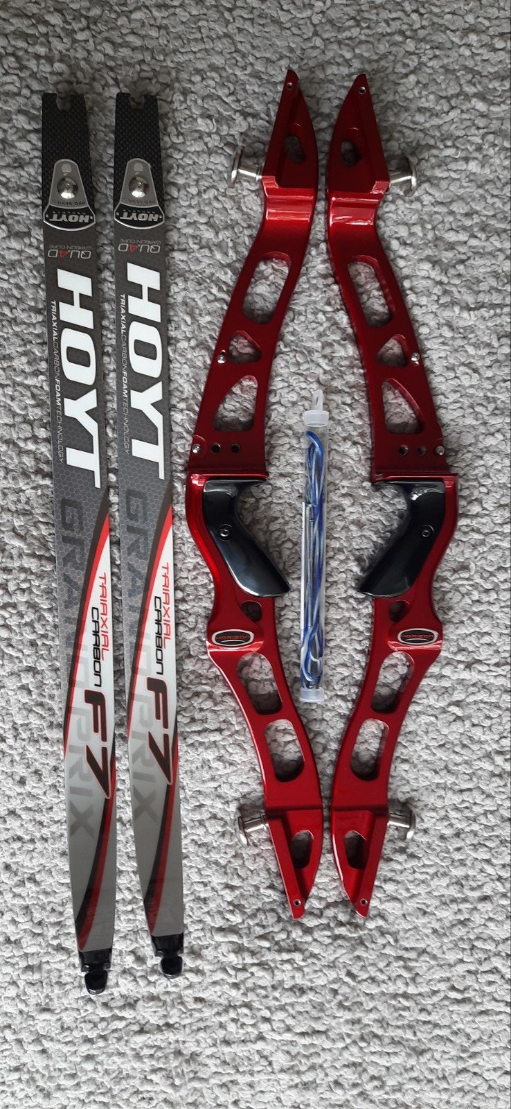 2x nieuwe Hoyt recurve RH/LH geheel compleet echt nieuw, Sport en Fitness, Handboogschieten, Ophalen of Verzenden, Nieuw, Recurveboog