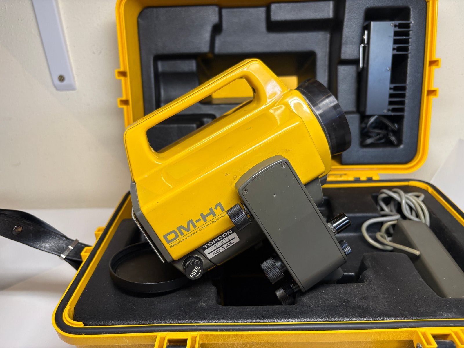 Topcon DM-H1 Afstandsmeter in Koffer, Doe-het-zelf en Verbouw, Meetapparatuur, Ophalen of Verzenden, Gebruikt, Afstand
