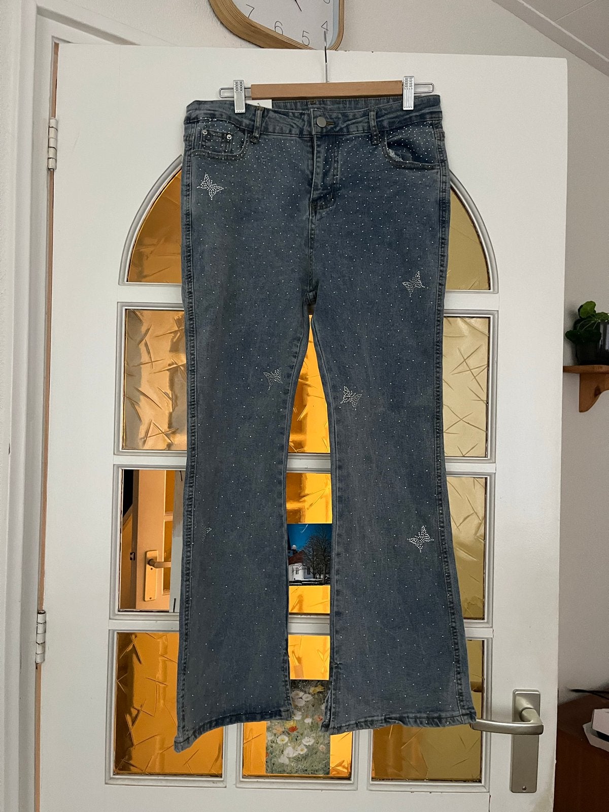 Flared jeans met vlindersteentjes - Maat 2XL, Ophalen, Blauw, Maat 42/44 (L), Nieuw