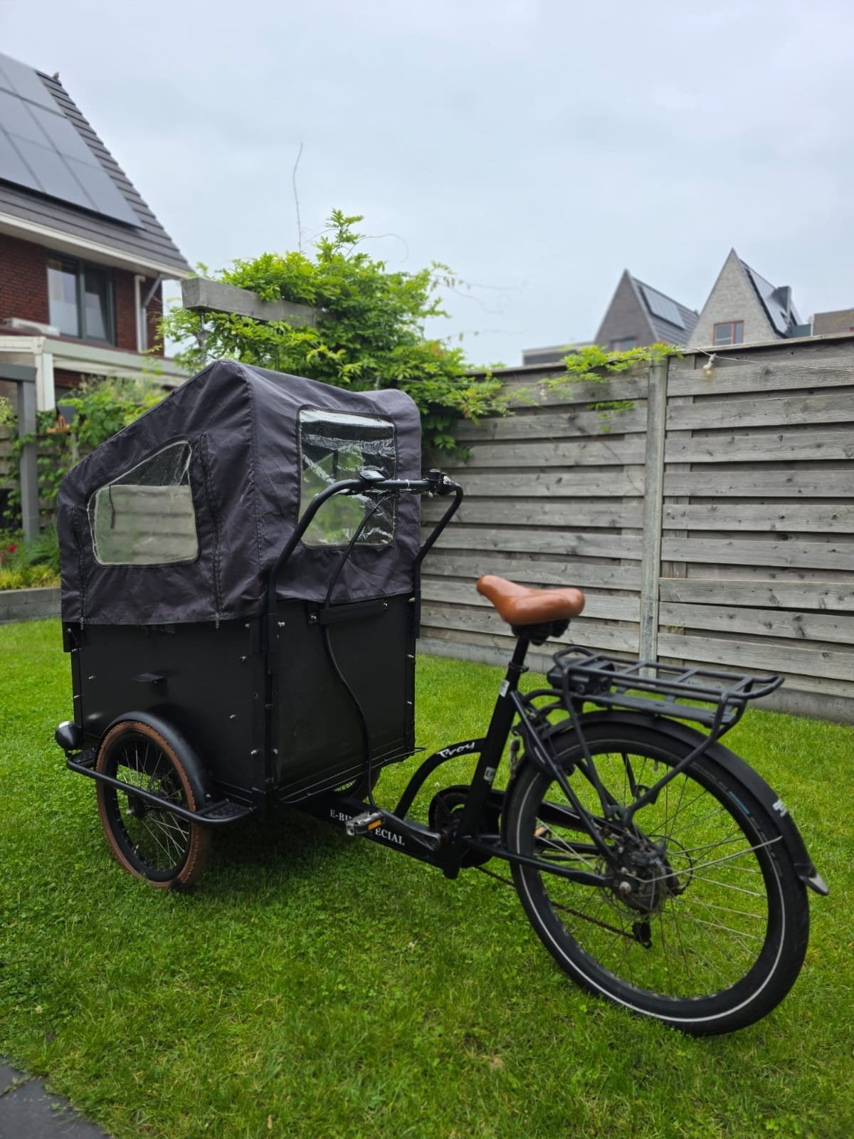 Troy Vogue bakfiets uit 2021 - Nieuwe accu nodig, Ophalen, Gebruikt, 4 kinderen of meer, Elektrisch