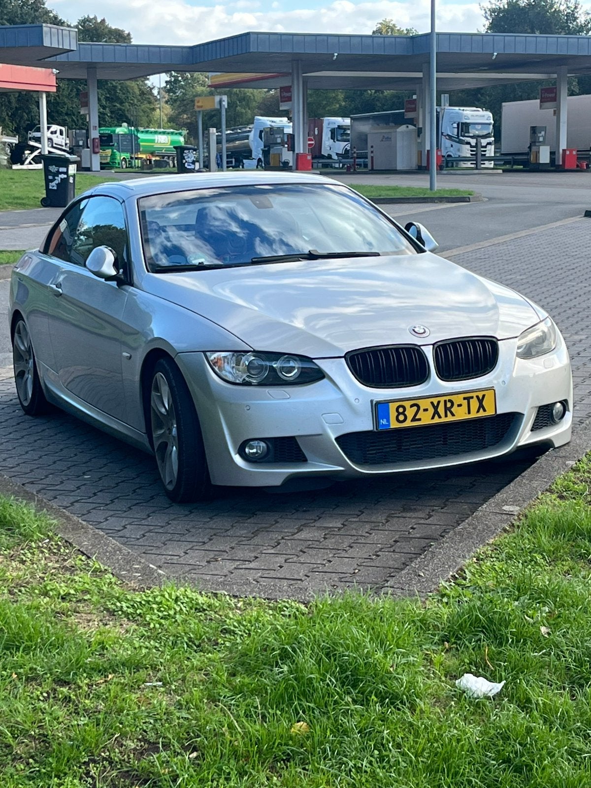 BMW 3-Serie e93 335i Cabrio AUT 2007 Grijs m sport N54, Auto's, Automaat, Achterwielaandrijving, Cabriolet, 4 stoelen