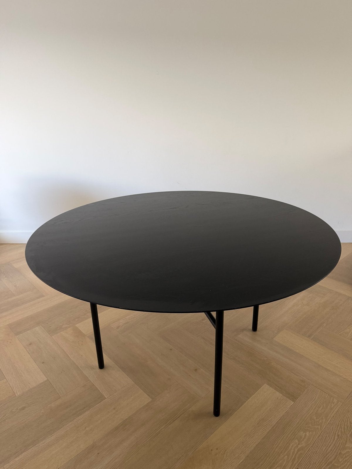 Ronde eettafel / tafel 140 cm zwart eiken, Ophalen, Zo goed als nieuw, 100 tot 150 cm, 100 tot 150 cm