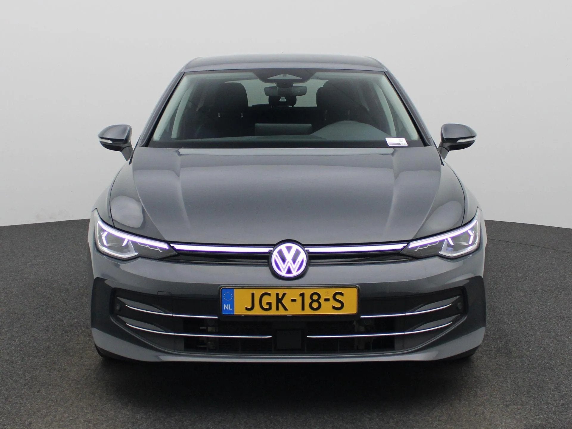 Volkswagen Golf 1.5 eHybrid Style Edition 204 PK| (bj 2025), Bedrijf, 1700 kg, Zilver of Grijs, 1542 kg