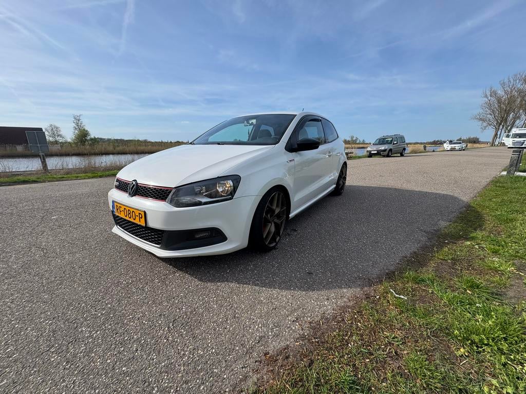 Volkswagen Polo 1.4 TSI 132KW DSG 2011 Wit, 1169 kg, 4 cilinders, 179 pk, Wit