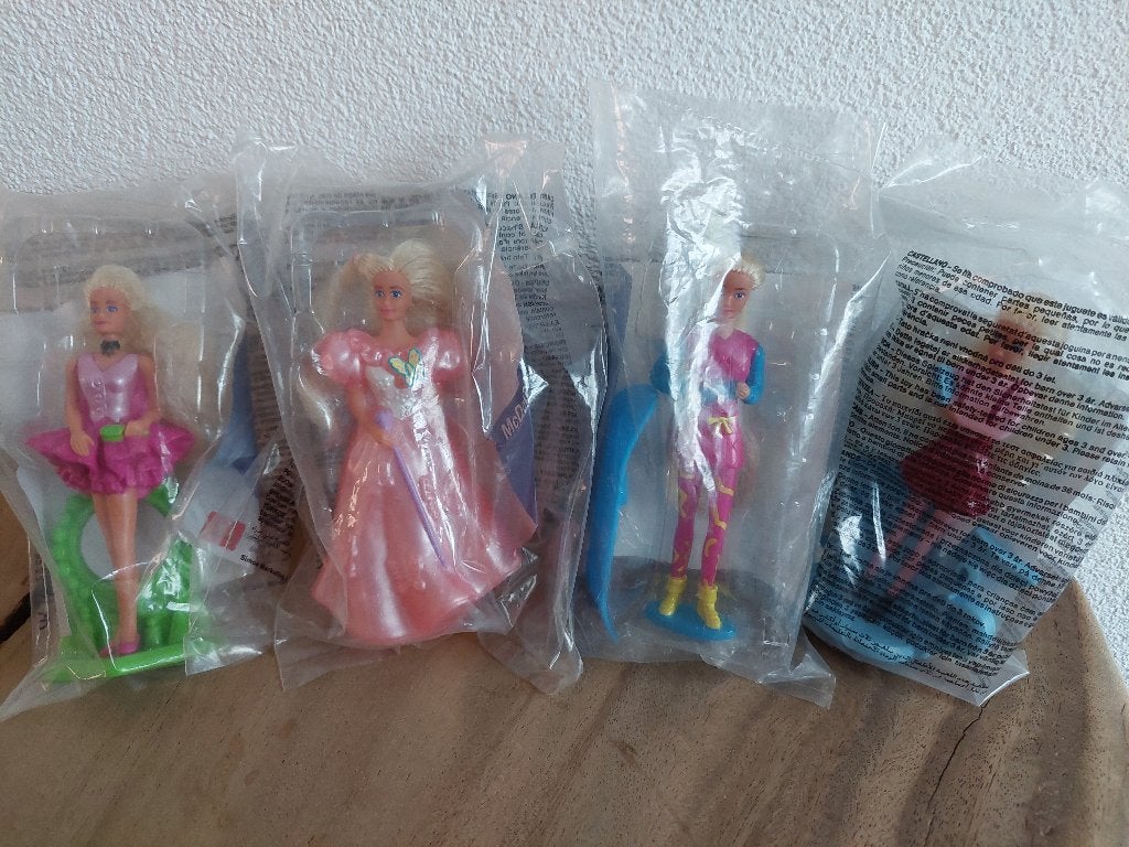 Vintage McDonalds Happy Meal: 4x Barbie nieuw in verpakking, Verzamelen, Barbie, Barbie, Nieuw, Ophalen of Verzenden