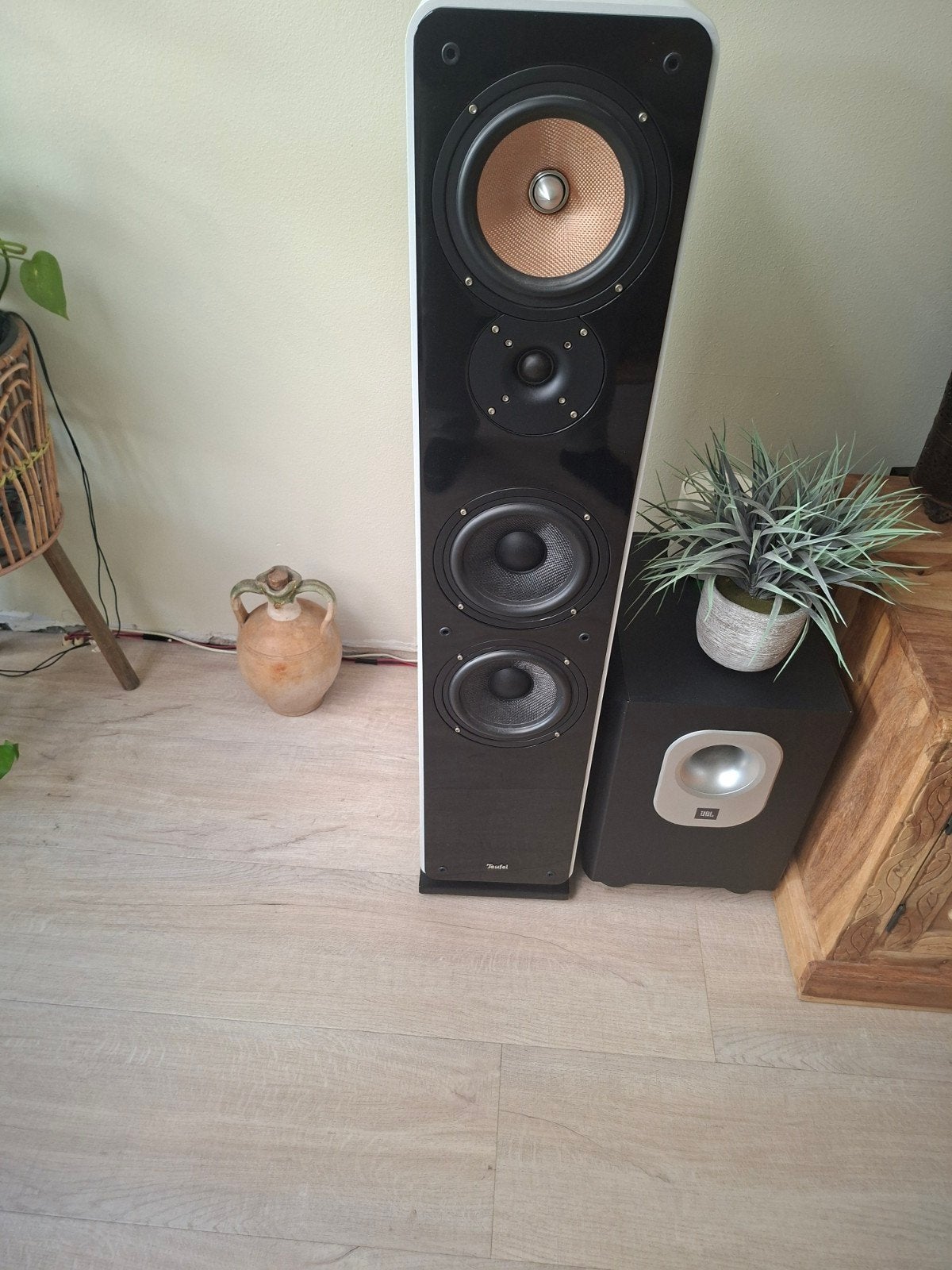 2x Teufel Ultima 40 Mk2 Vloerstaande Speakers Wit, Vloerstaande luidspreker, Zo goed als nieuw, Basreflex, Ophalen
