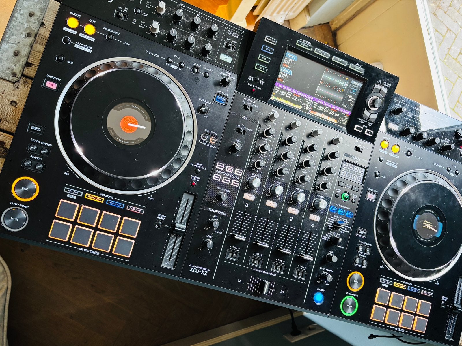 Foto 3 van Pioneer XDJ-XZ