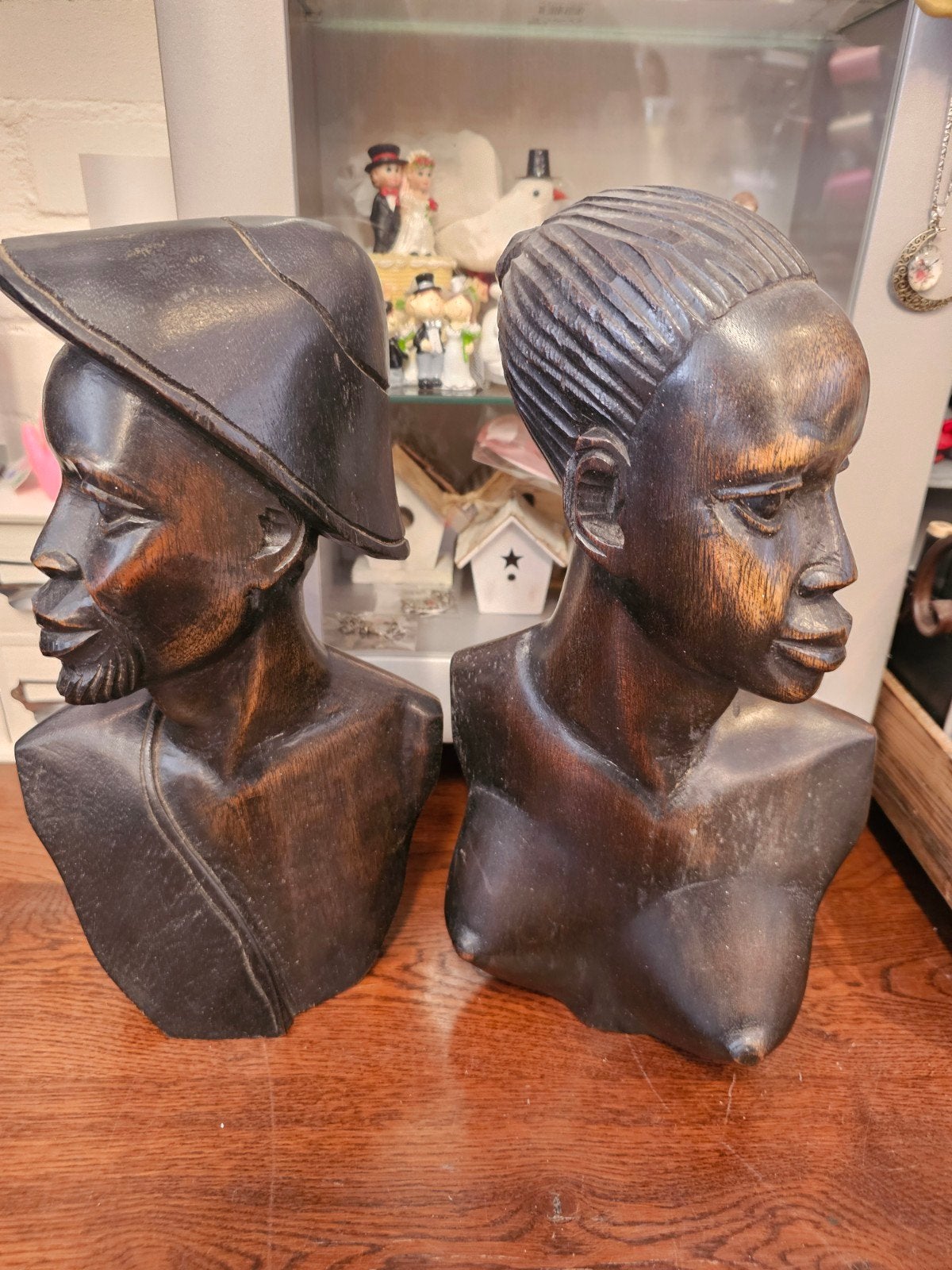 Twee stuks Afrikaanse bustes man&vrouw, Verzamelen, Beelden en Beeldjes, Ophalen of Verzenden, Zo goed als nieuw, Mens