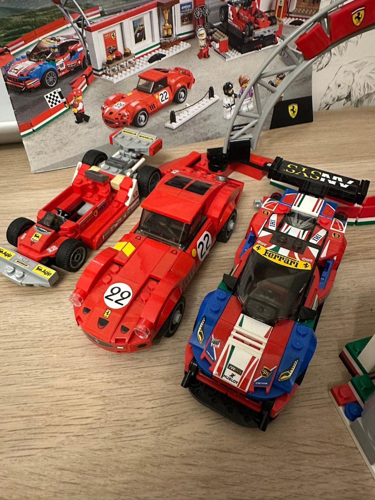 LEGO 75889 Ferrari Ultimate Garage – Complete Set, Lego, Ophalen of Verzenden, Zo goed als nieuw, Compleet