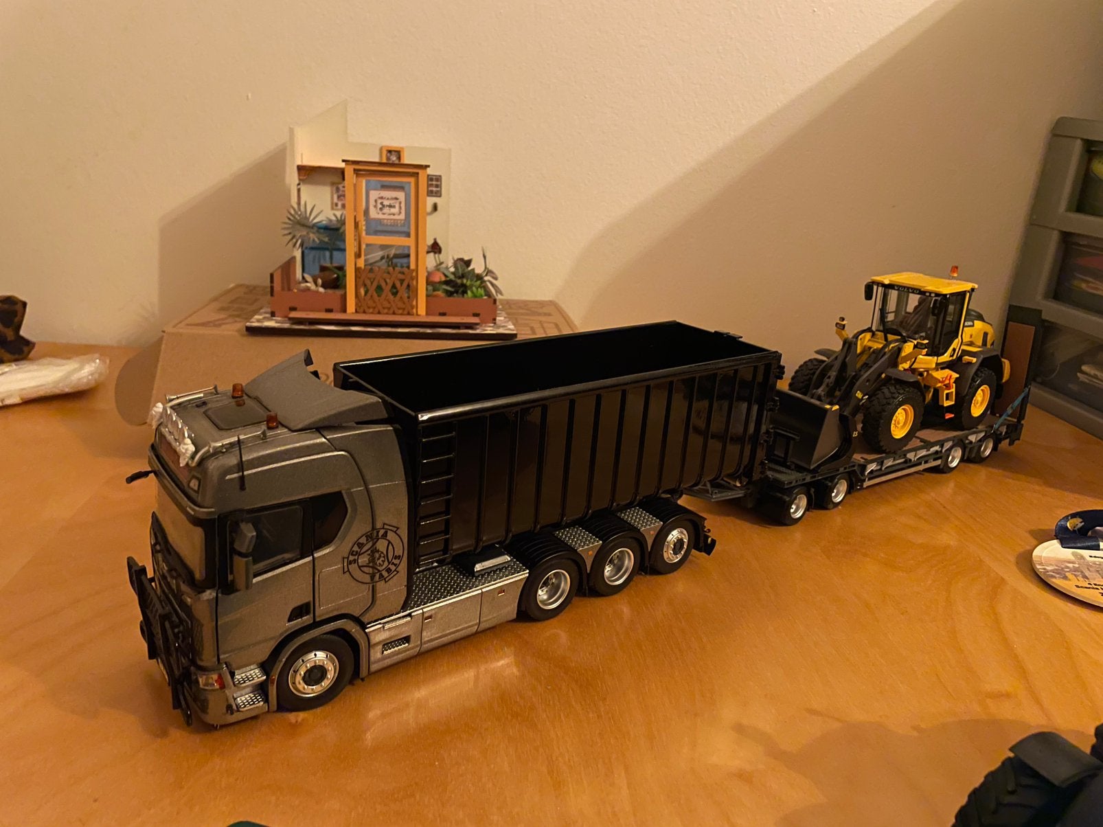 Te Koop: Scania Marge Models met Haakarm en containerbak, Ophalen of Verzenden, Zo goed als nieuw, Overige merken