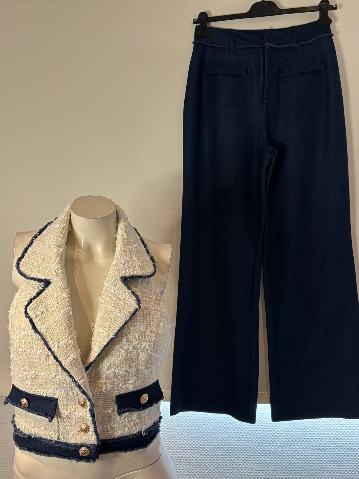 Nova luxe broek met bijpassende top maat m, Kleding | Dames, Blauw, ., Ophalen of Verzenden, Zo goed als nieuw
