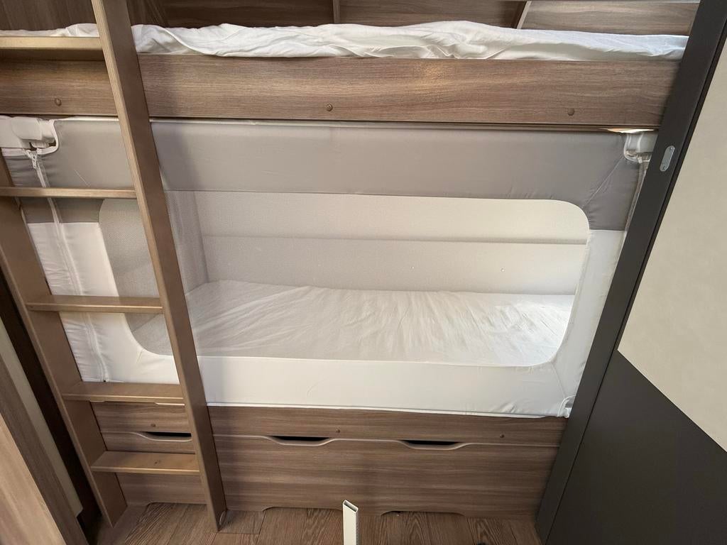 Groot bedhekje, Huis en Inrichting, Slaapkamer | Bedden, Ophalen of Verzenden, Zo goed als nieuw, Eenpersoons, Hout