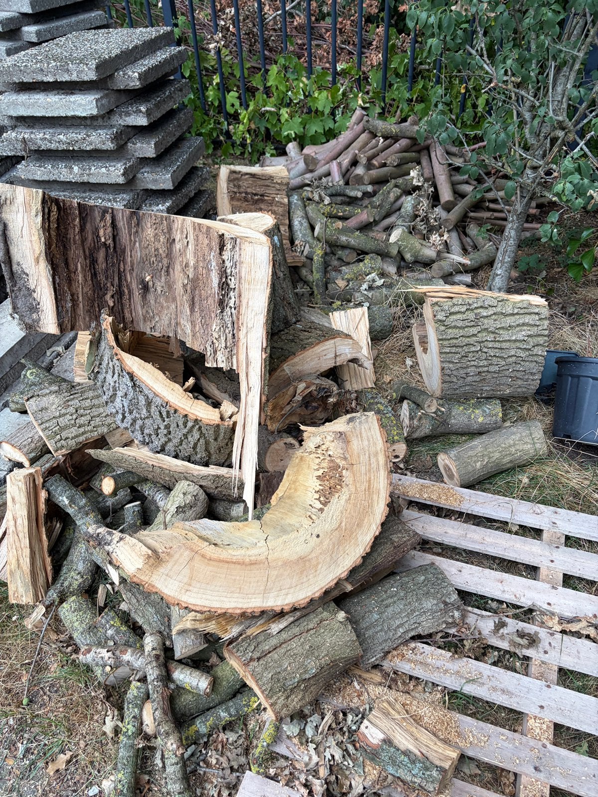Eiken en esdoorn gezaagd +/- 1 m3, Tuin en Terras, Haardhout, Minder dan 3 m³, Ophalen