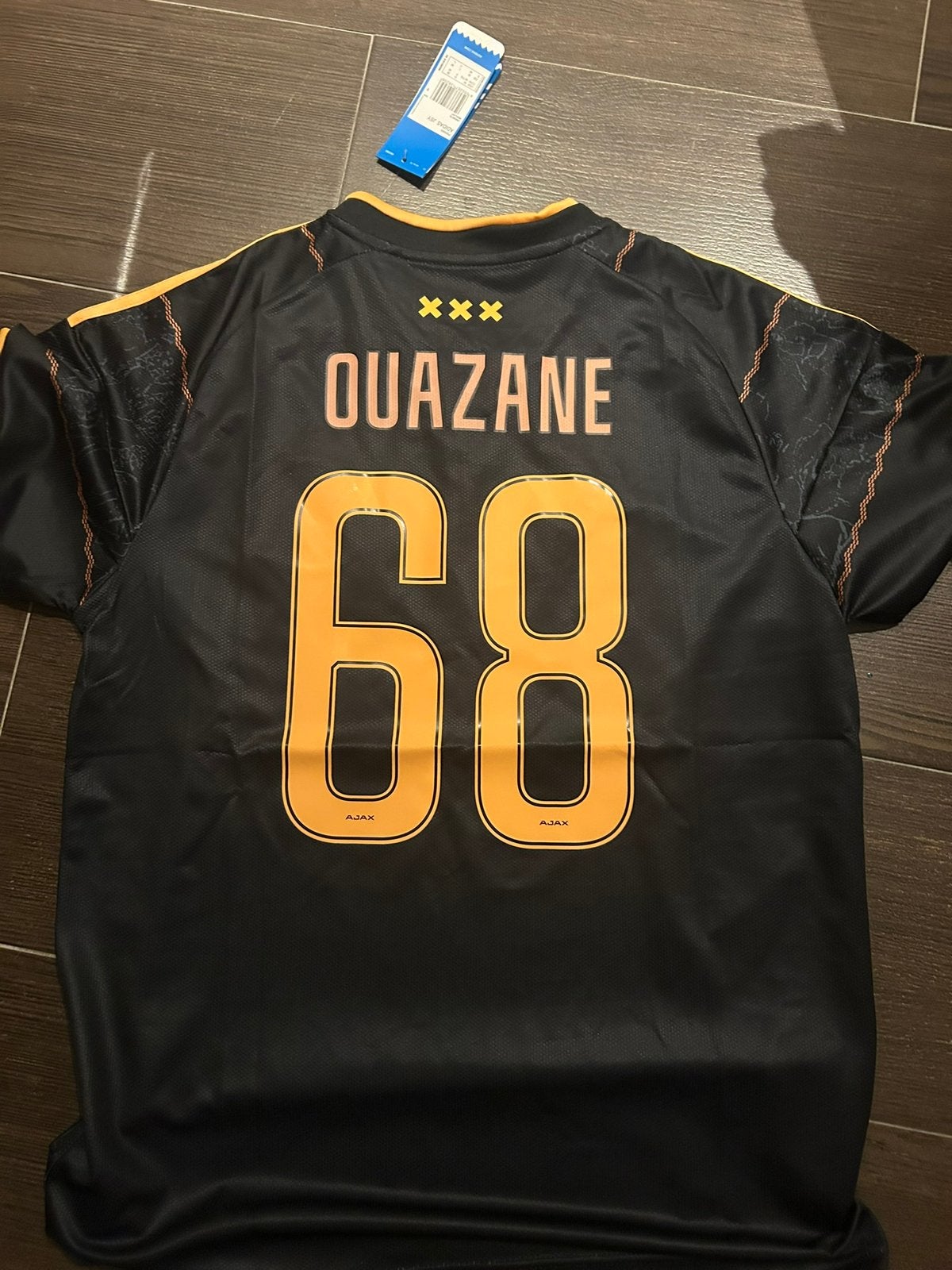 Ajax Uitshirt 2026/2027 Ouazane #68 Adidas M Zwart Goud, Zwart, Nieuw, Voetbal, Verzenden