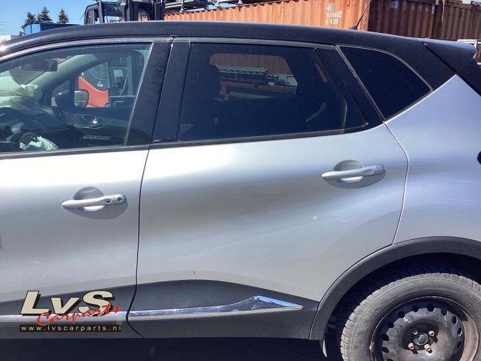 Portier 4Deurs links-achter van een Renault Captur (SAN913), Gebruikt, -, -, Ophalen of Verzenden