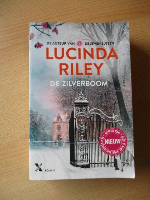Lucinda Riley boek  De zilverboom, Ophalen of Verzenden, Gelezen