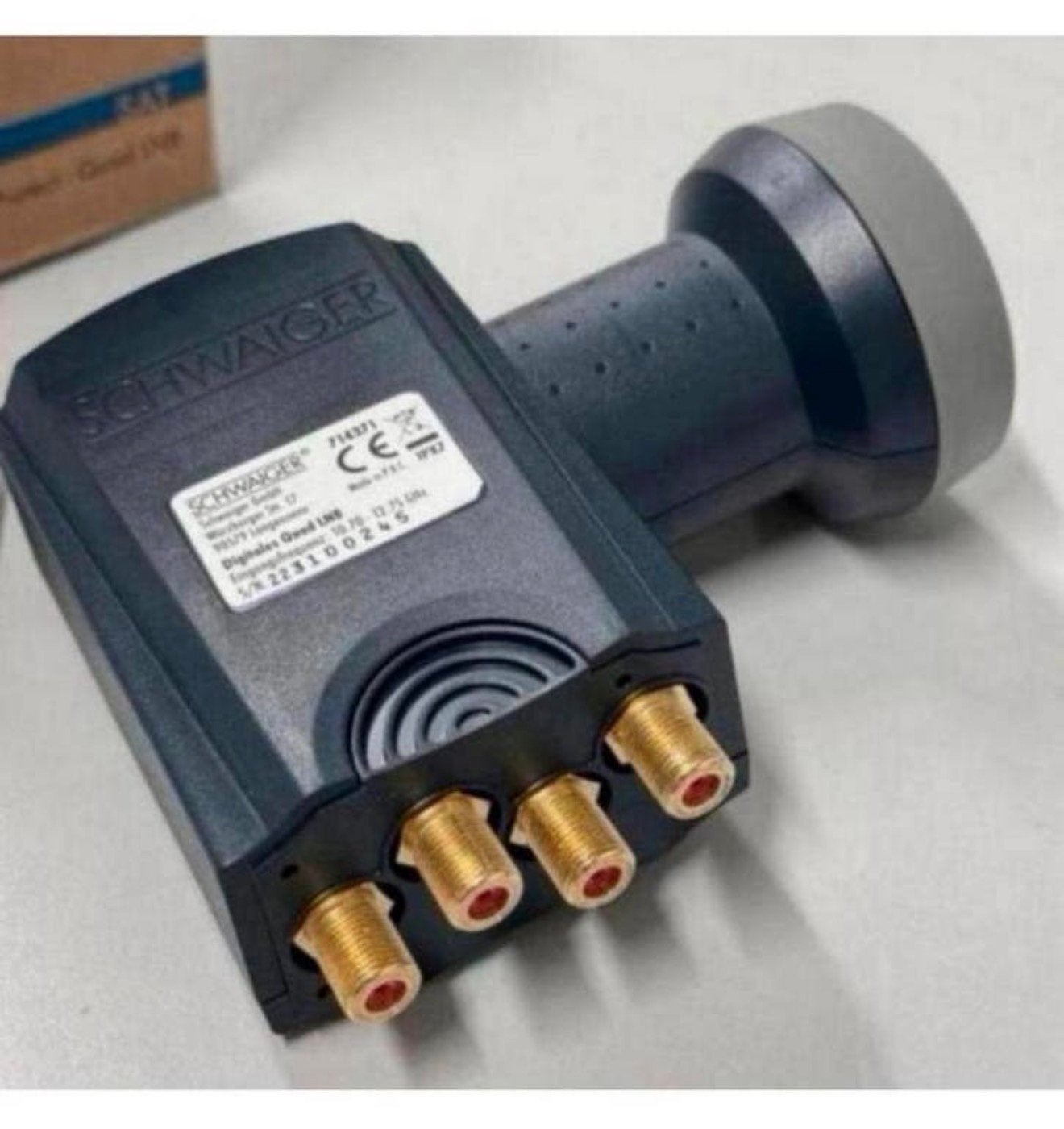 SCHWAIGER -371- Quad LNB Sun Protect digitale Quattro LNB, Overige merken, (Schotel)antenne-accessoires, Nieuw, Ophalen of Verzenden