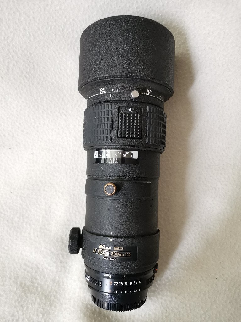 Nikon ED AF Nikkor 300mm 1:4, Gebruikt, Nikon, 300 mm, Statiefgondel