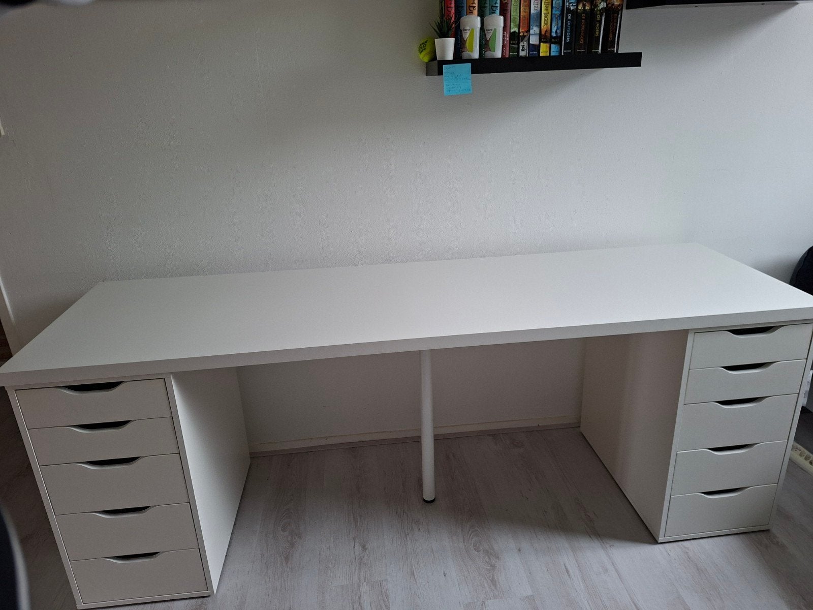 Bureau 200 x 60 met 2 ladenblokken, Ophalen