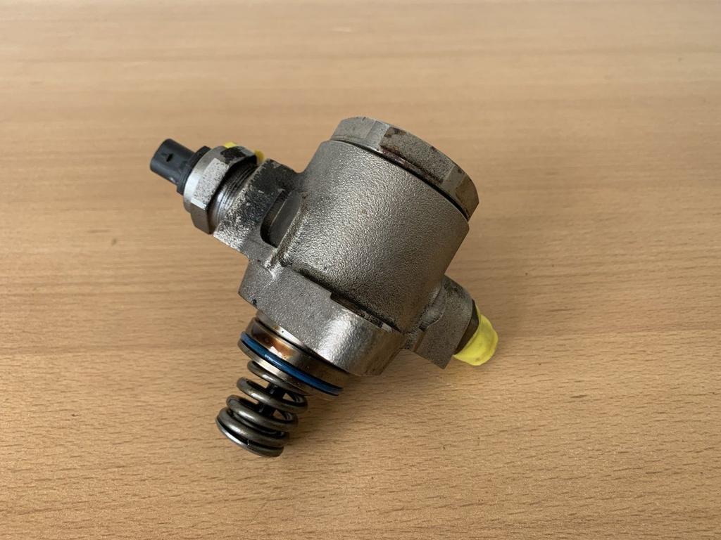 hogedrukpomp 1.0 TFSi 04E127026BH VW audi seat skoda CHZ '14, Auto-onderdelen, Brandstofsystemen, Gebruikt, Ophalen of Verzenden