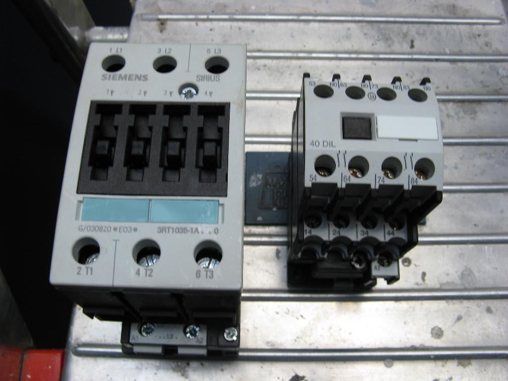 Magneetschakelaars diverse - Siemens - ABB - Klockner Moel, Hobby en Vrije tijd, Elektronica-componenten, Ophalen of Verzenden