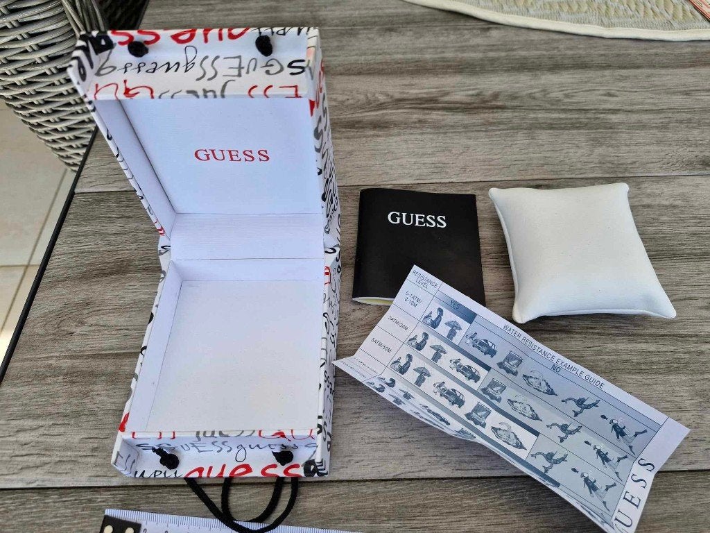 Vintage Guess horlogedoosje,ongeveer 20 jaar oud,collectors, Ophalen of Verzenden, Gebruikt, Verpakking