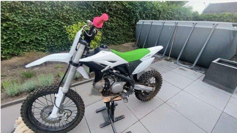 Apollo 125cc 4-takt crossmotor te koop, Fietsen en Brommers, Ophalen, 125 cc, Zo goed als nieuw, Schijfrem