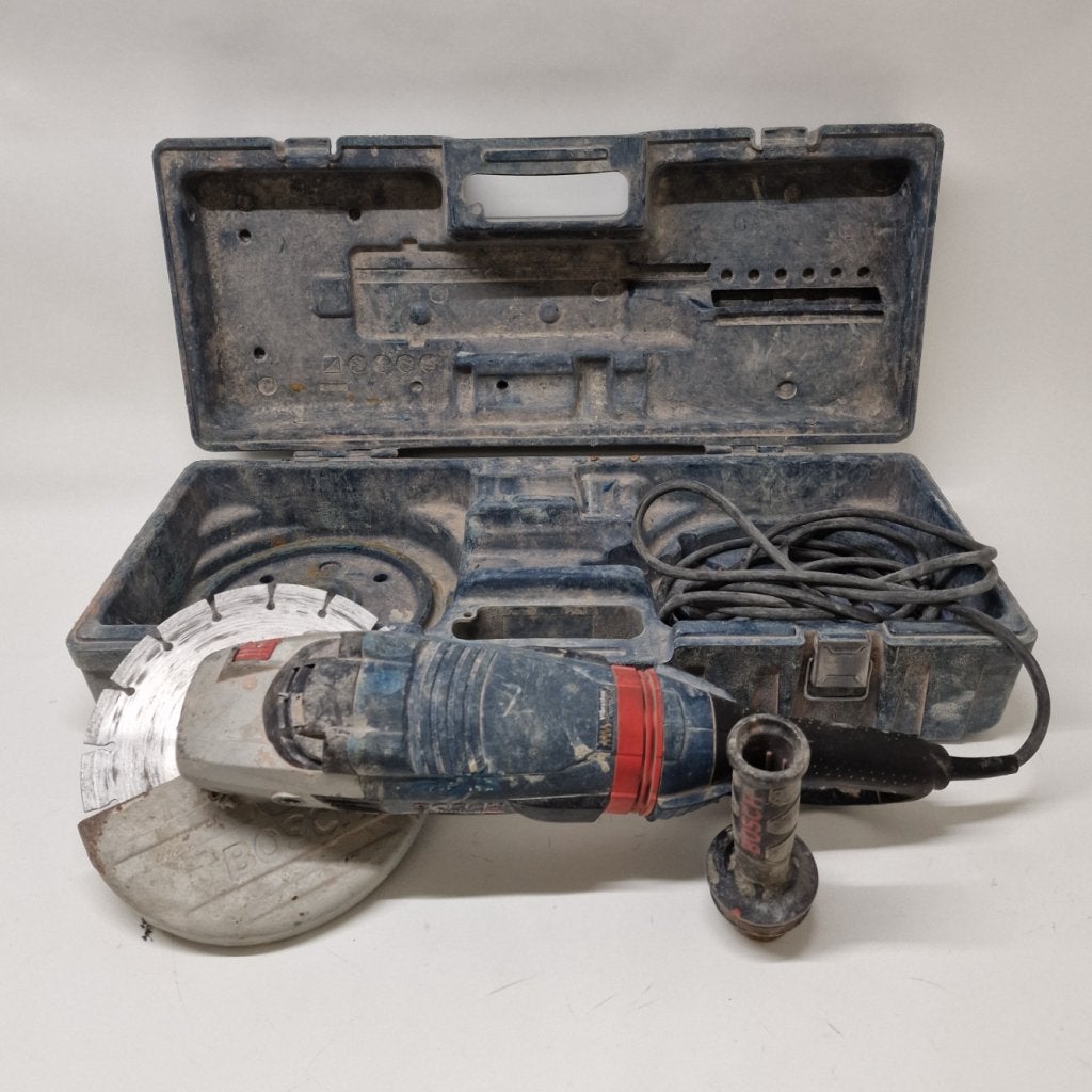 Bosch GWS 24-230 LVI Professional Haakse slijpmachine | Incl, Bosch, Gebruikt, Support@bosch.com, Robert Bosch GmbH
Robert-Bosch-Platz 1
70839 Gerlingen-Schillerhöhe
Germany