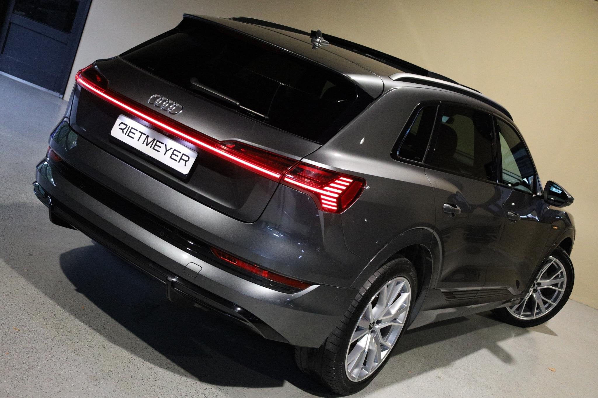 Audi e-tron 55 quattro Advanced S Line 95 kWh |Pano |Head-Up, Auto's, Automaat, 12 maanden, Stof, 95 kWh