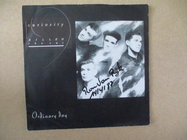 s1383 curiosity killed the cat - ordinary day, Ophalen, Gebruikt, Overige genres, 7 inch