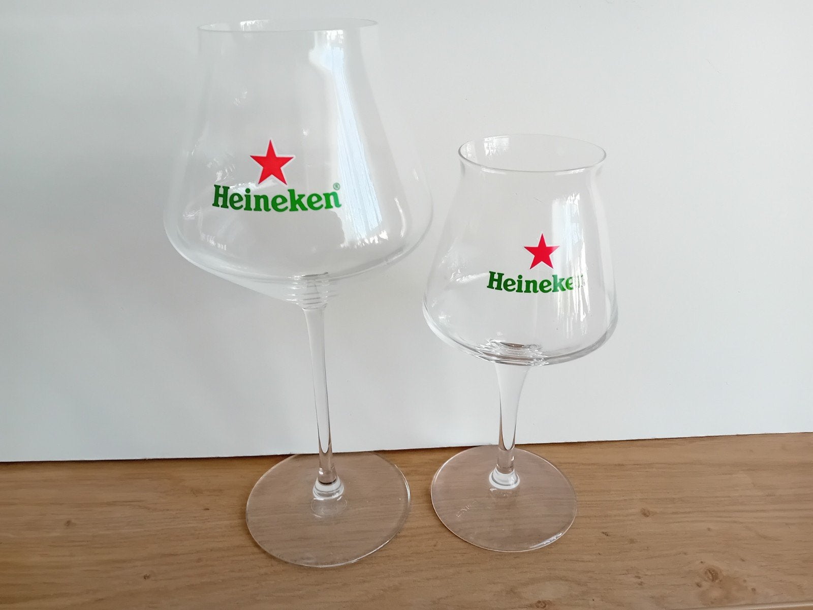 2 Heineken glazen gelimiteerde oplage, Verzamelen, Ophalen of Verzenden, Zo goed als nieuw, Glas of Glazen, Heineken