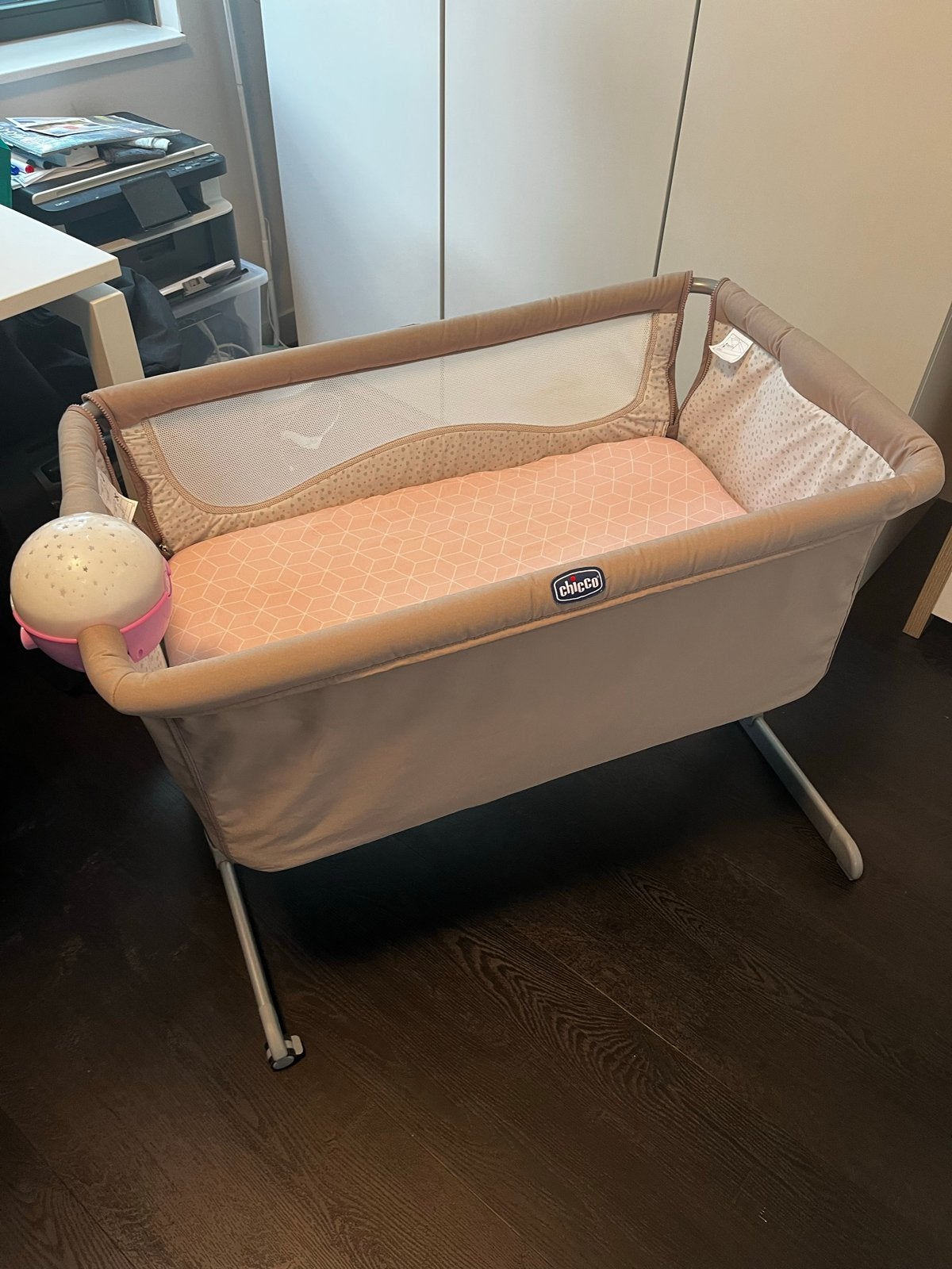 Chicco Next2Me Wiegje met Projector, Ophalen, Gebruikt, Wieg