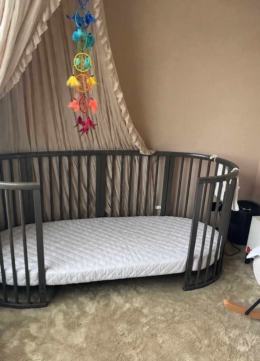 Stokke Sleepi Meegroeibed hazy grey Compleet, Ophalen, Gebruikt, 70 tot 85 cm, Lattenbodem