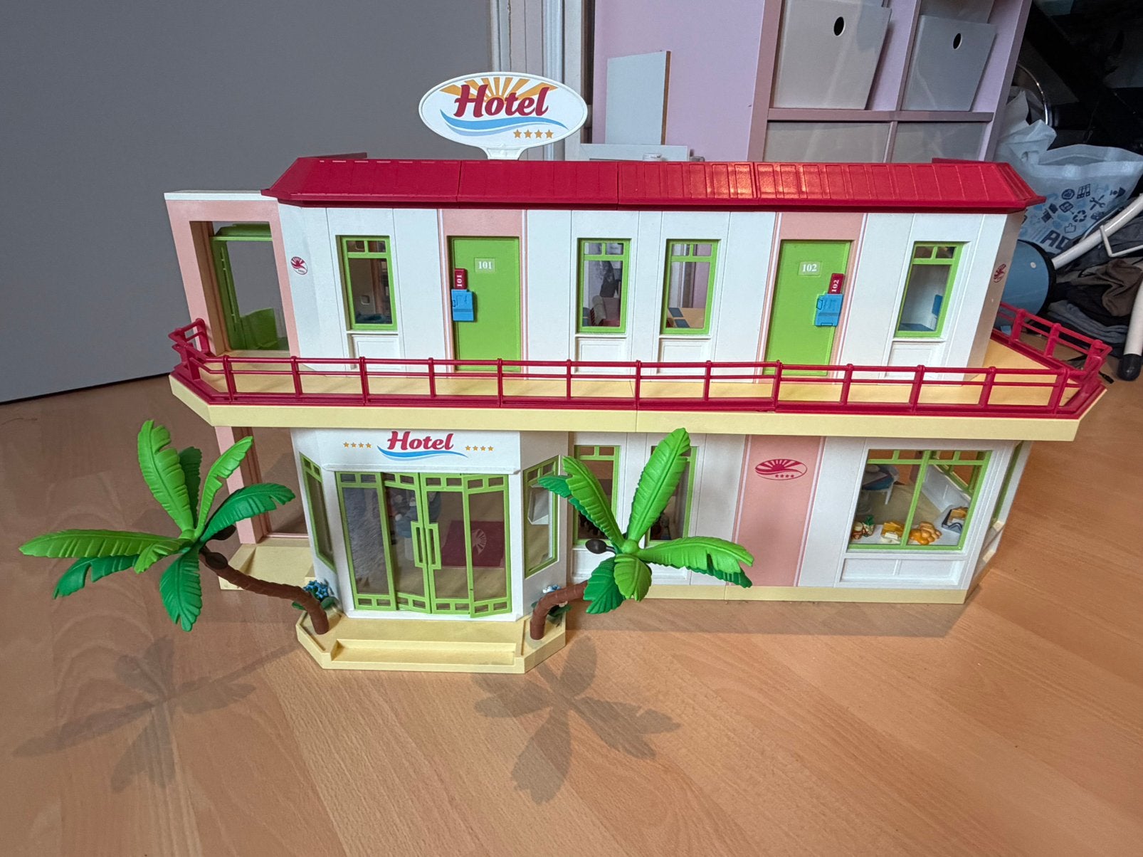 Playmobil familie hotel en hotel bus, Ophalen, Zo goed als nieuw
