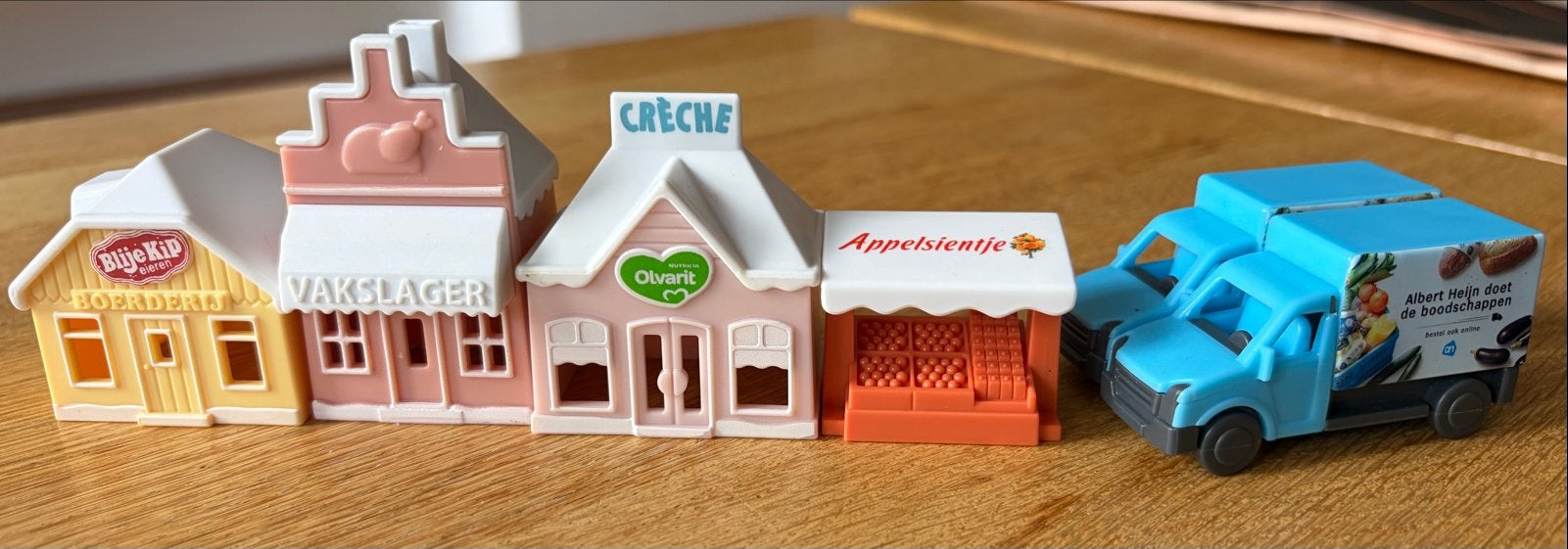 Albert Heijn 4 x huisje en 2 x bestelbus, Ophalen of Verzenden, Zo goed als nieuw, Jongen of Meisje