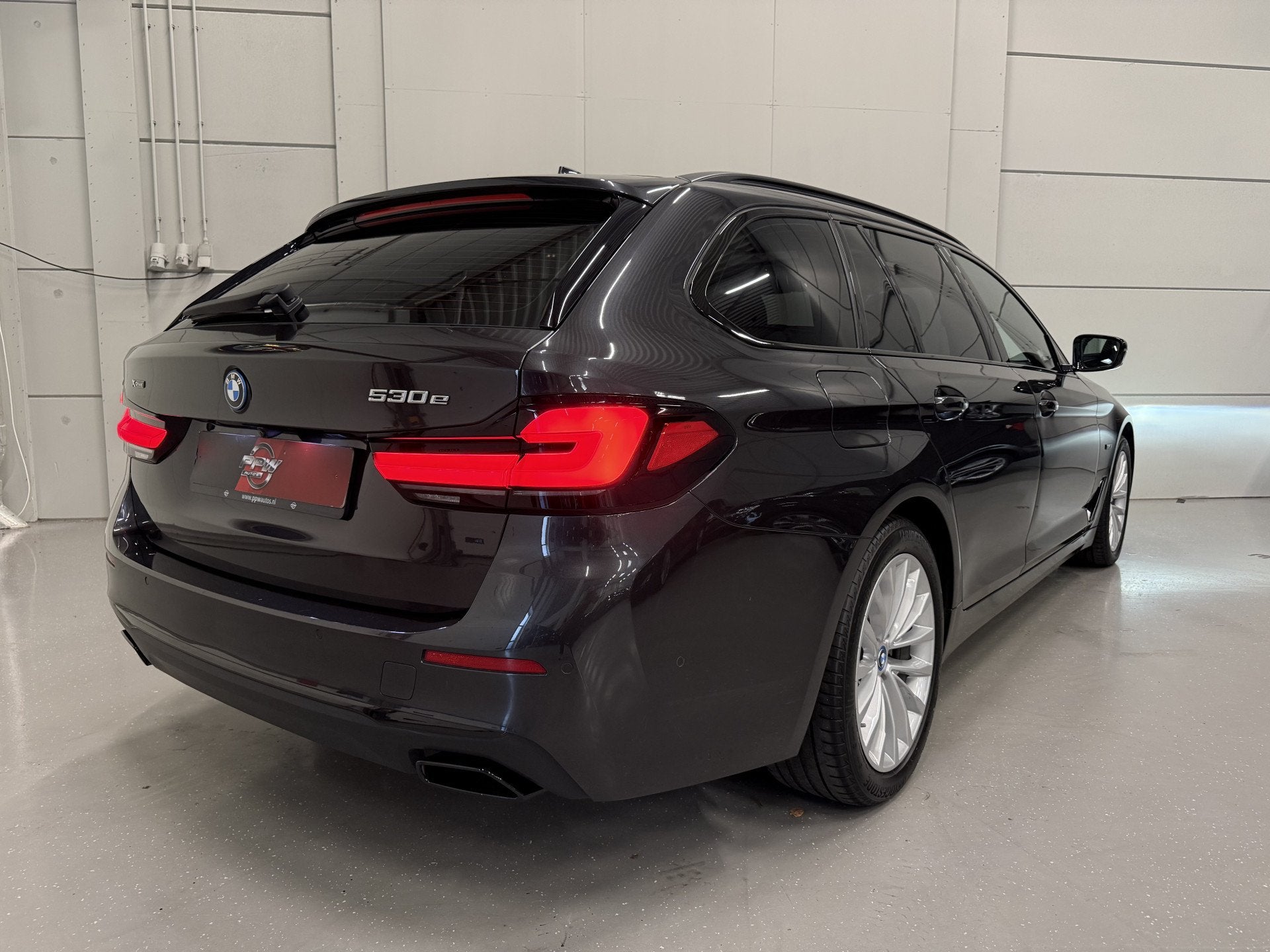 Foto 7 van BMW 5 Serie Touring 530e xDrive High exe PANO/TREKHAAK/H&K/L