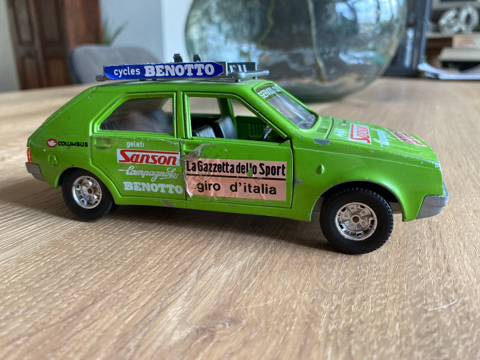 Burago Renault 14 TL Giro d'Italia Servizio Corse, Ophalen of Verzenden, Gebruikt
