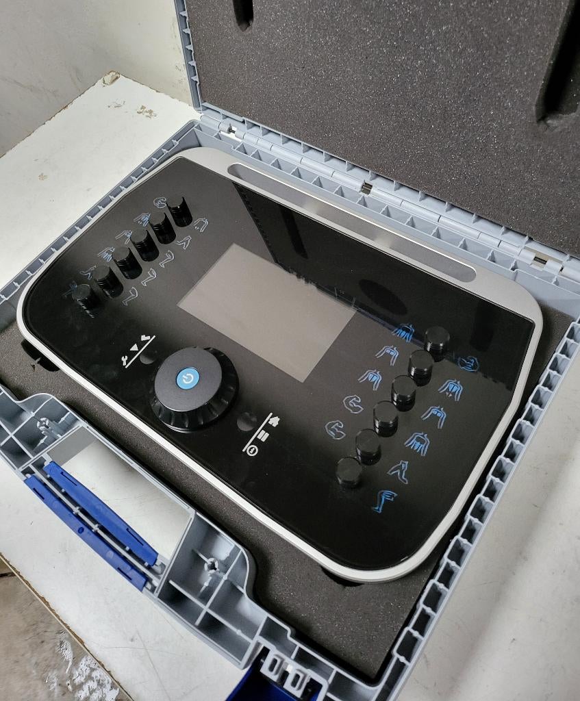 E-fit EF-2080 computer in opbergkoffer, Overige materialen, Benen, Ophalen of Verzenden, Zo goed als nieuw