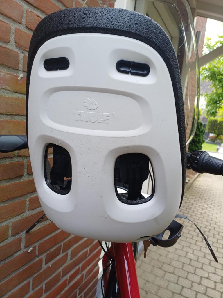 Fietsstoeltje voor - THULE Yepp Next Mini Wit met windscherm, Fietsen en Brommers, Fietsaccessoires | Fietsstoeltjes, Gebruikt