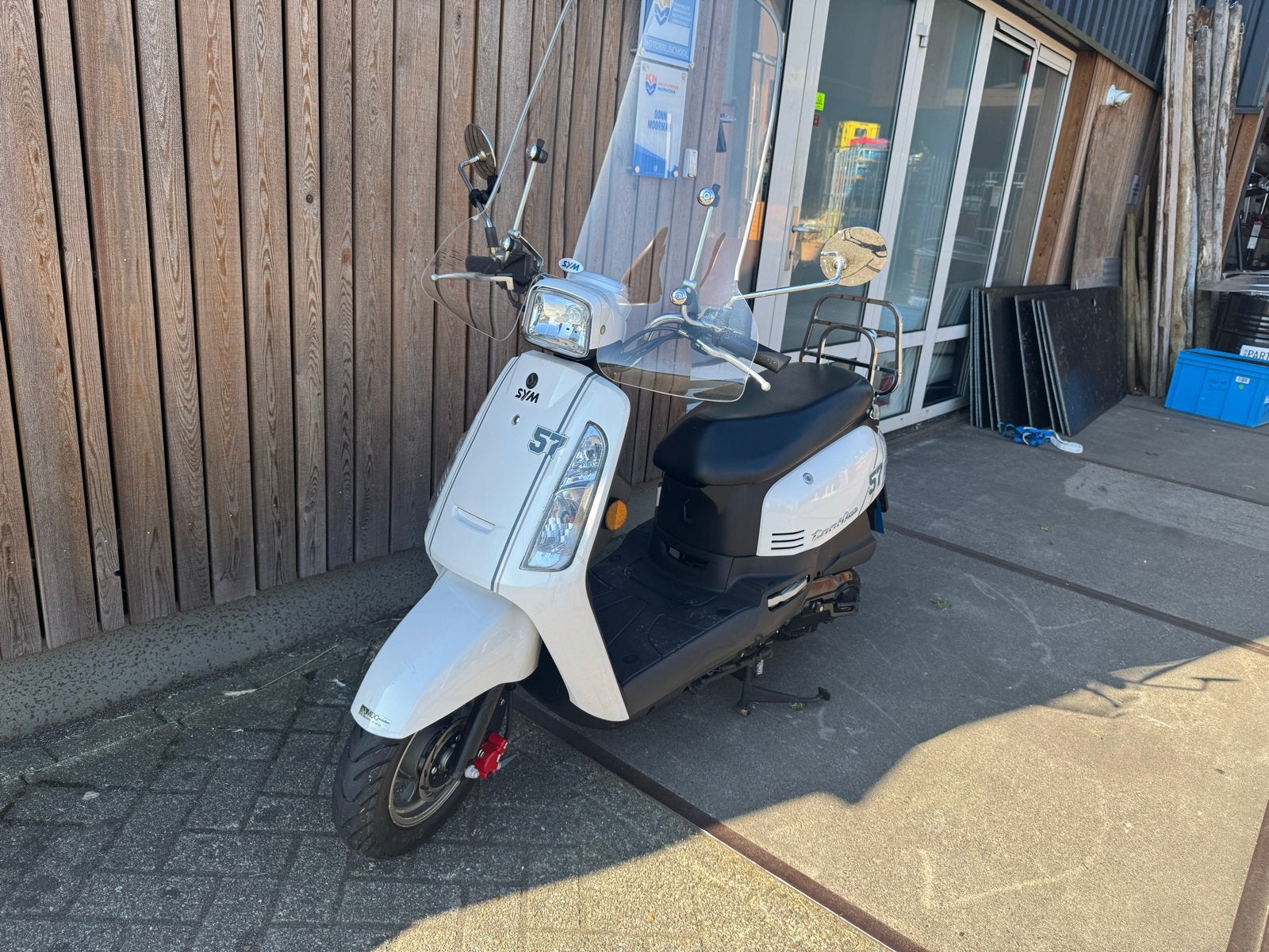 Sym Tonik 50 scooter, wit, 45 km/u, inclusief windscherm, Ophalen, Gebruikt, Overige modellen, Maximaal 45 km/u