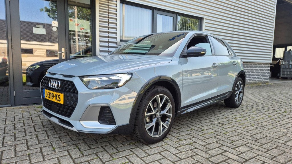 Audi A1 CITYCARVER 25 TFSI EPIC AIRCO NAVI VIRTUAL LED ACC C, Voorwielaandrijving, Euro 6, 95 pk, 49 €/maand